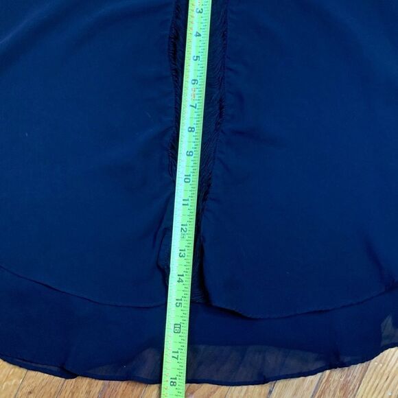 Jennifer Lopez black flowing chiffon lined tank with draped detail size small - Picture 3 of 7